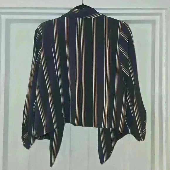 Torrid Crepe Cut Away Blazer Blue Tan Womens Size 2x - Picture 3 of 11